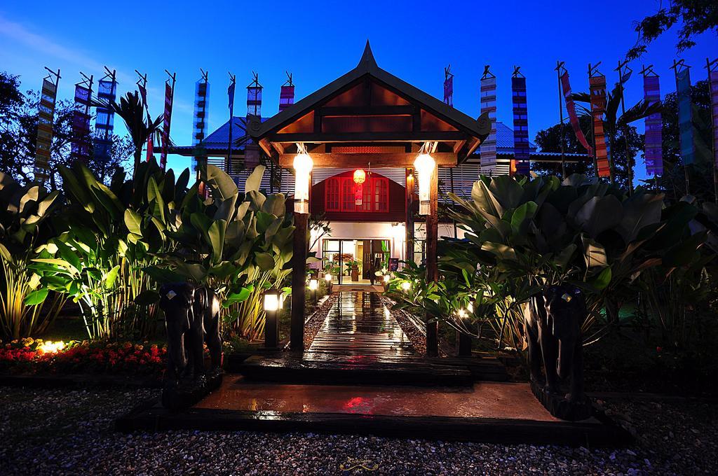 Risasinee Spa & Resort Nan Exterior photo