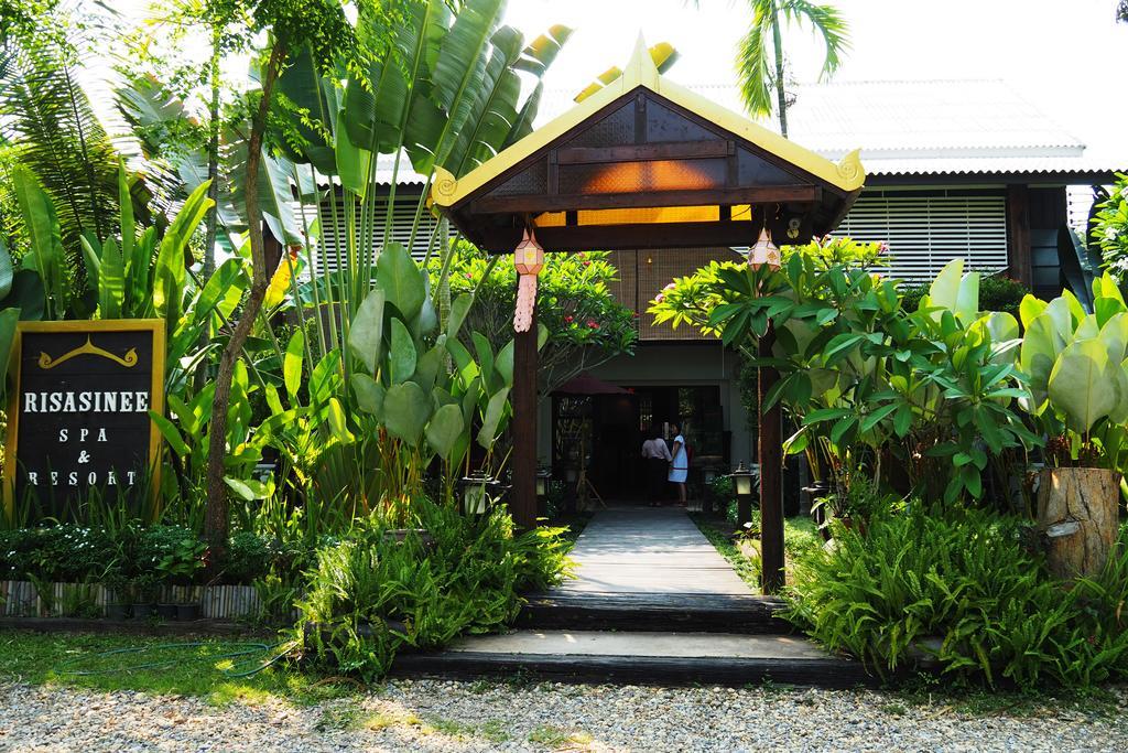 Risasinee Spa & Resort Nan Exterior photo