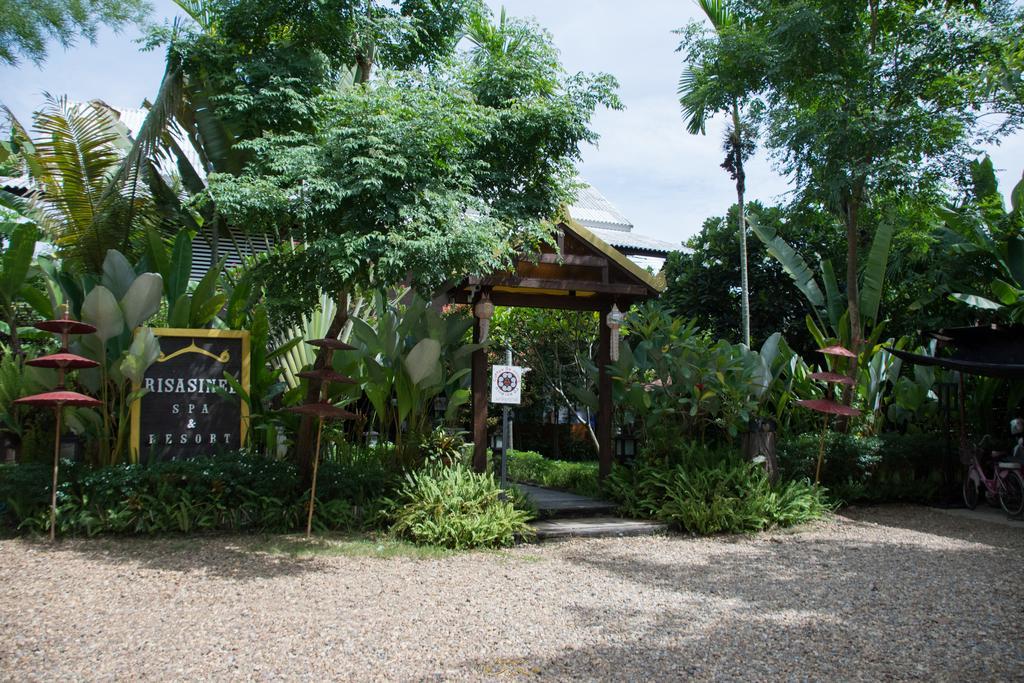 Risasinee Spa & Resort Nan Exterior photo